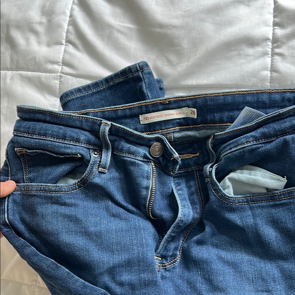 Levi's Classic High Rise Blue Denim Jeans - Picture 4 of 7